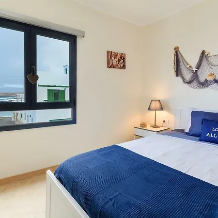 Apartamento Beach Caleta 1 * تيغيسي